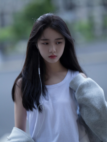 日本少妇专区下载页面展示